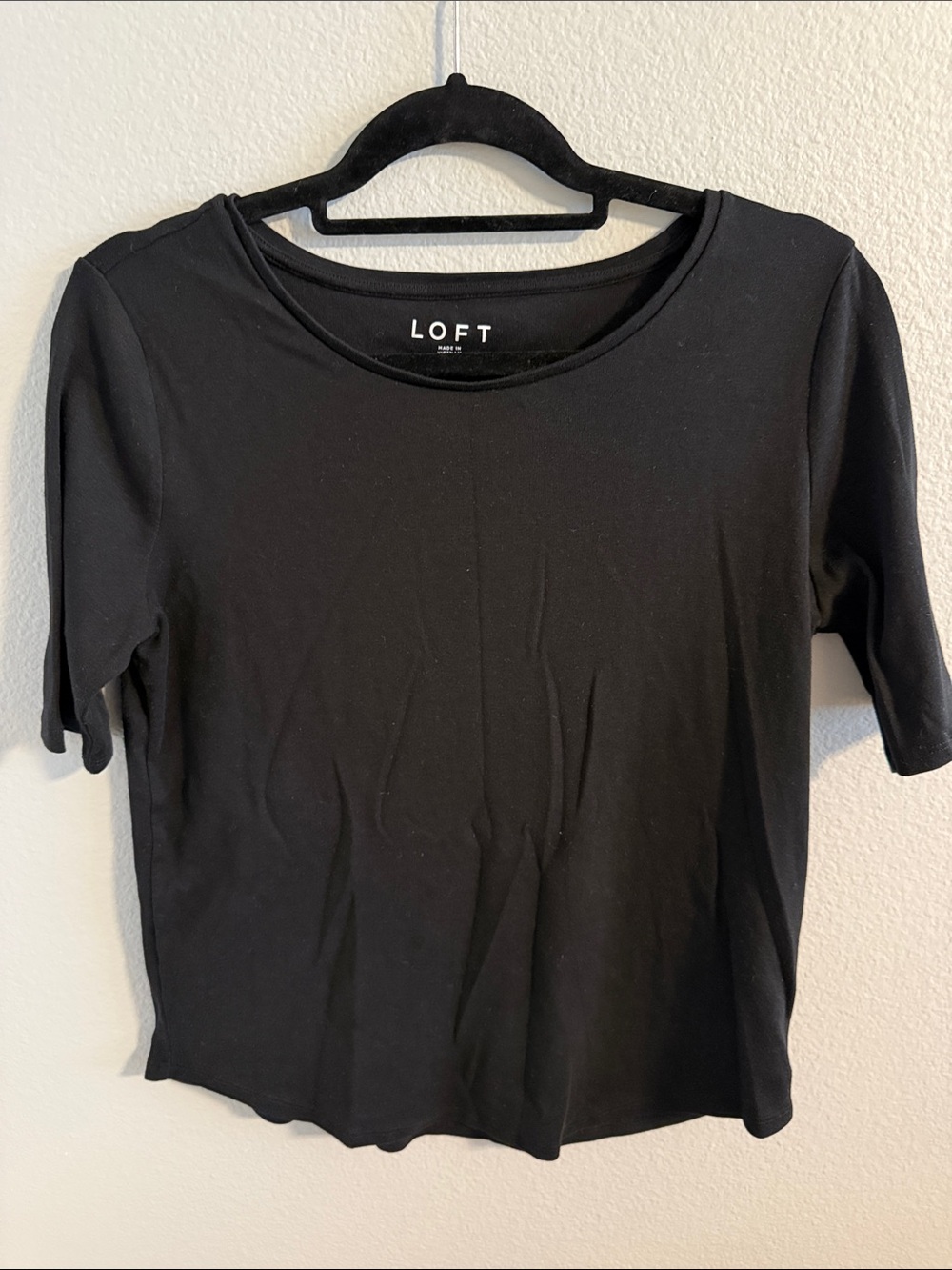 LOFT Black Scoop Neck Short Sleeve Top